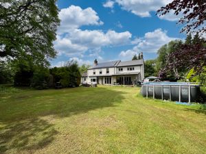 Photo 35- click for photo gallery